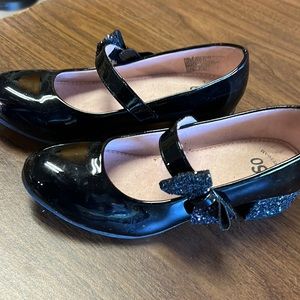 Girls black dress shoes size 3